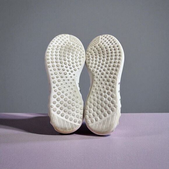 Puma Women’s Sage Green Sneakers / SZ: 8.5 - Picture 6 of 8